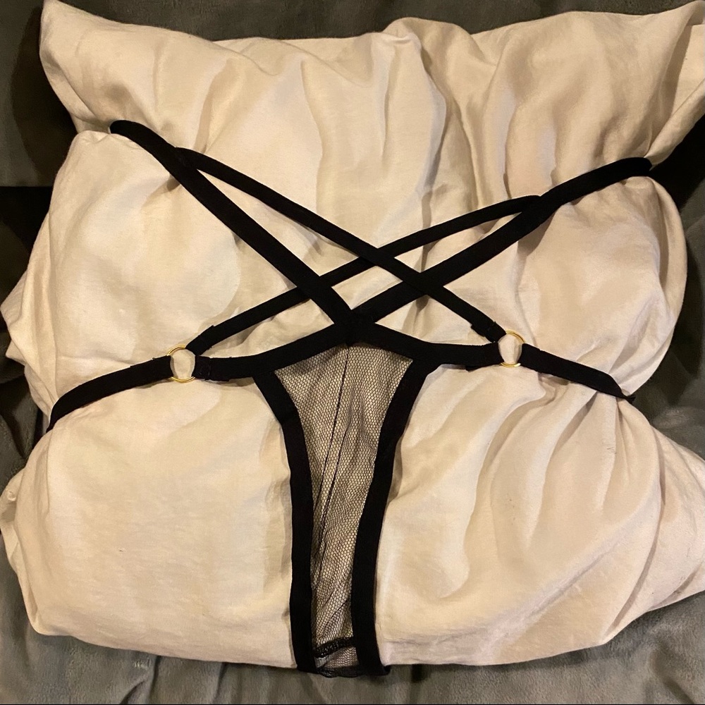 Sexy Pentagram Mesh Thong Panties - Picture 4 of 6